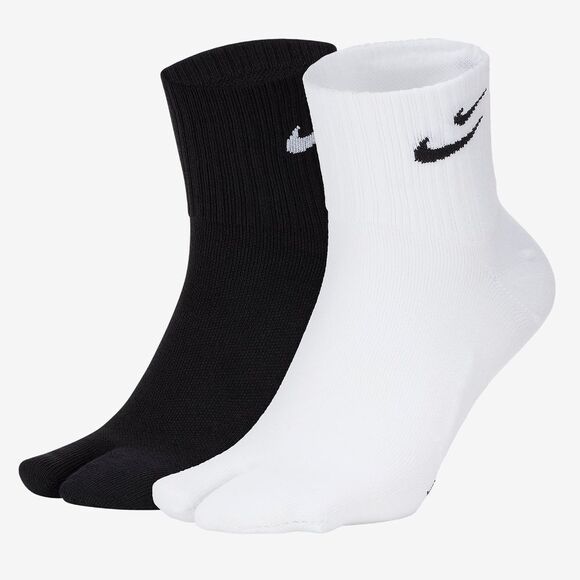 Nike Multiplier Tabi Ankle Socks Split Toe Dri-Fit Black White Cushioned Breathe - Picture 1 of 8
